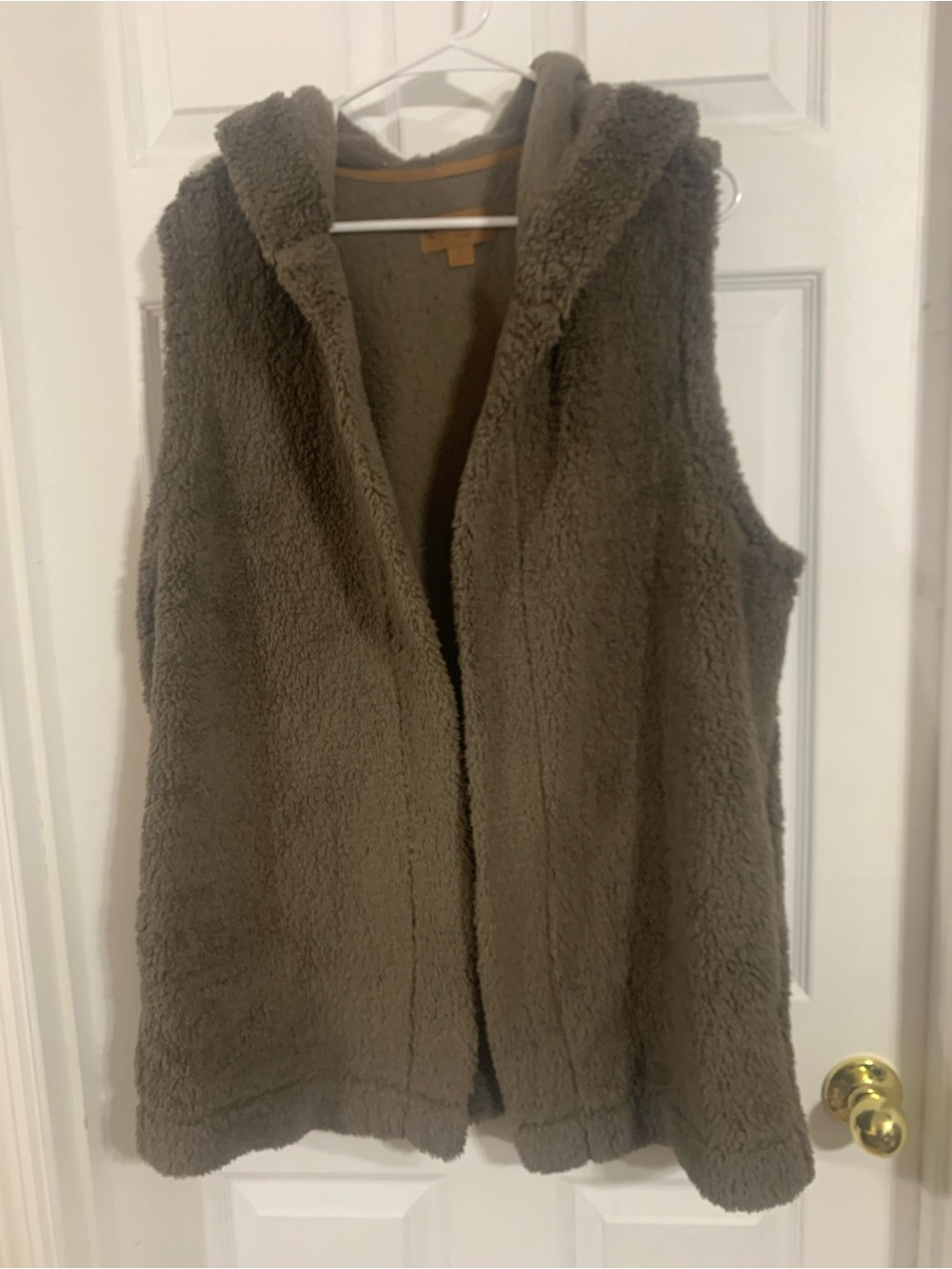 Koolaburra Hooded Faux-Sherpa Vest in Taupe with Tan Trim